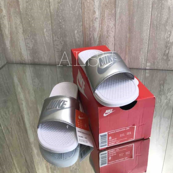 NWT Nike Benassi JDI White Silver W AUTHENTIC - Picture 3 of 8